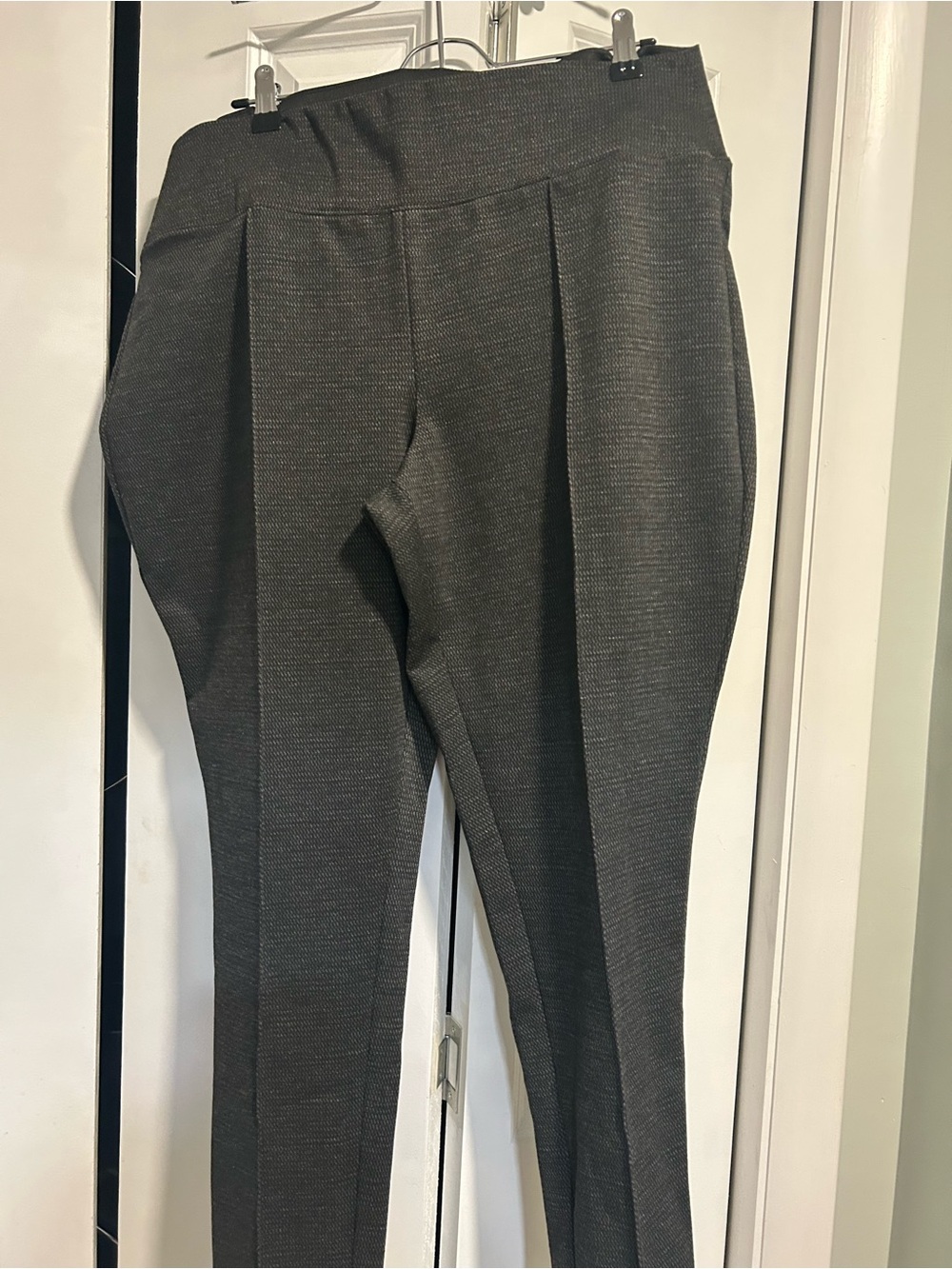 Women’s stretch knit pants NWT